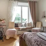 Dream - Historical 3-bedroom With Sauna