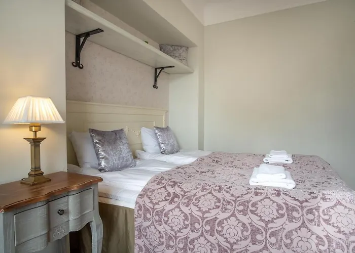 Apartman Dream - Historical 3-bedroom With Sauna